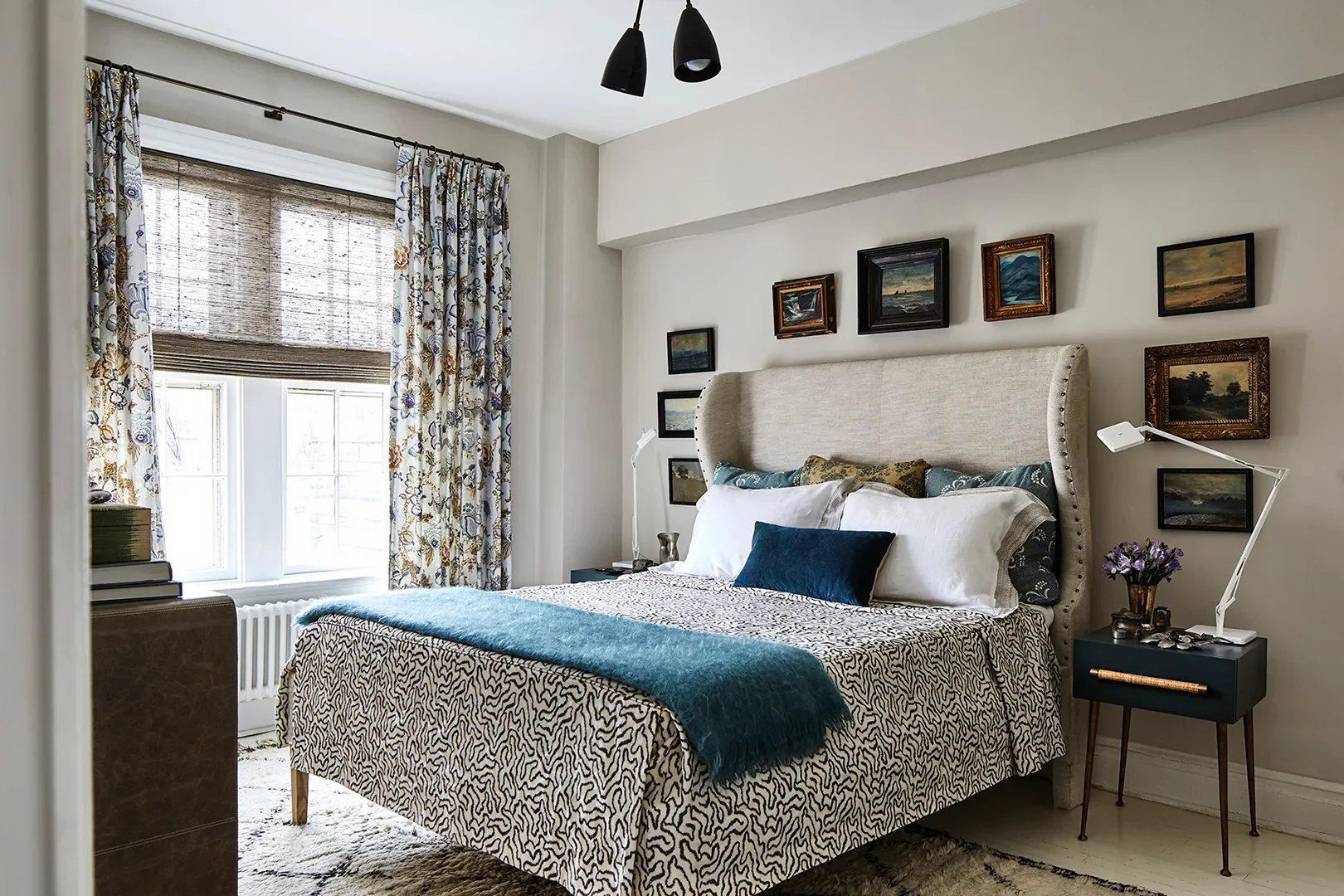 11 Designer-Approved Ways to Fill the Empty Space Above Your Bed
