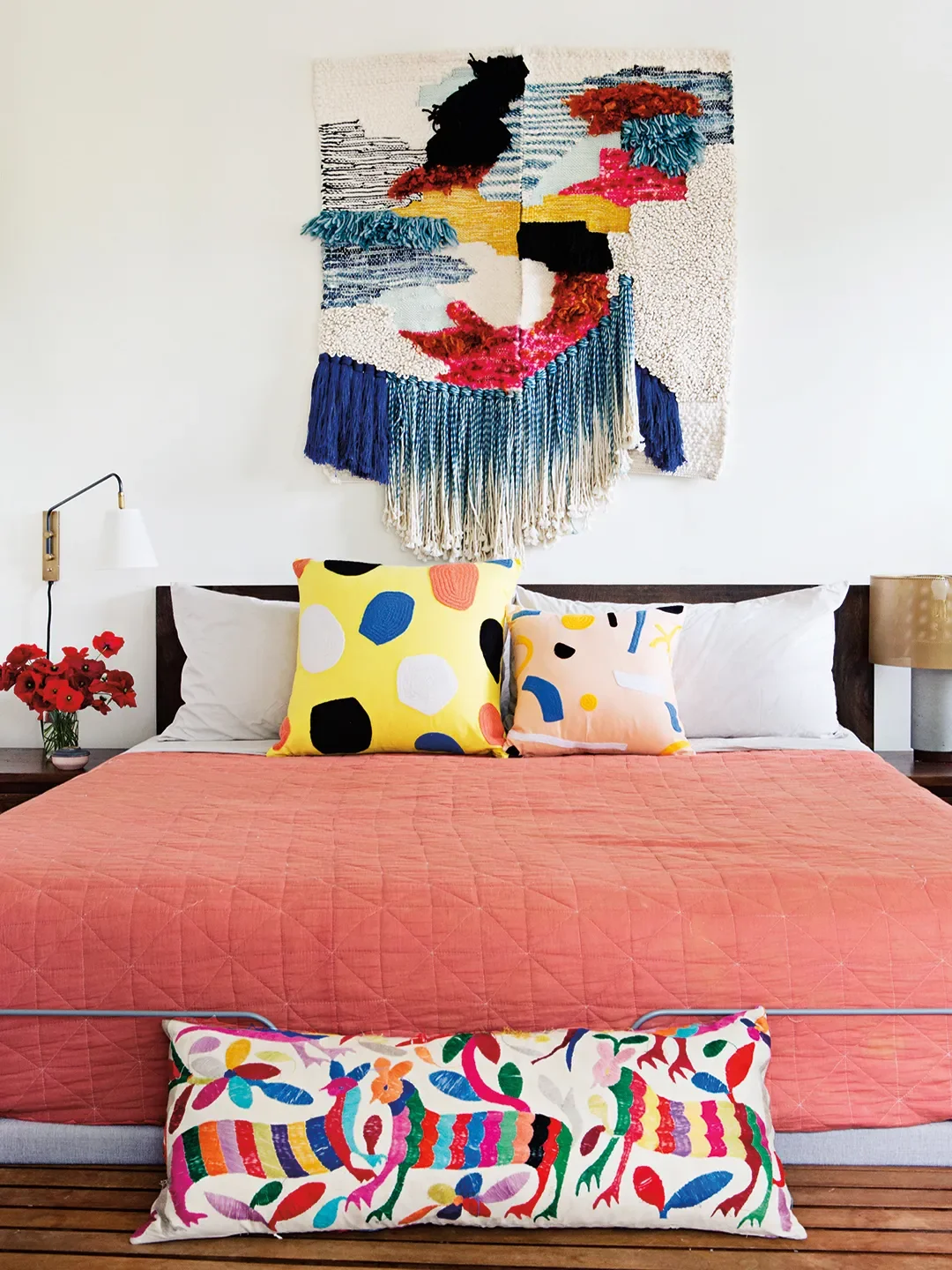 11 Designer-Approved Ways to Fill the Empty Space Above Your Bed