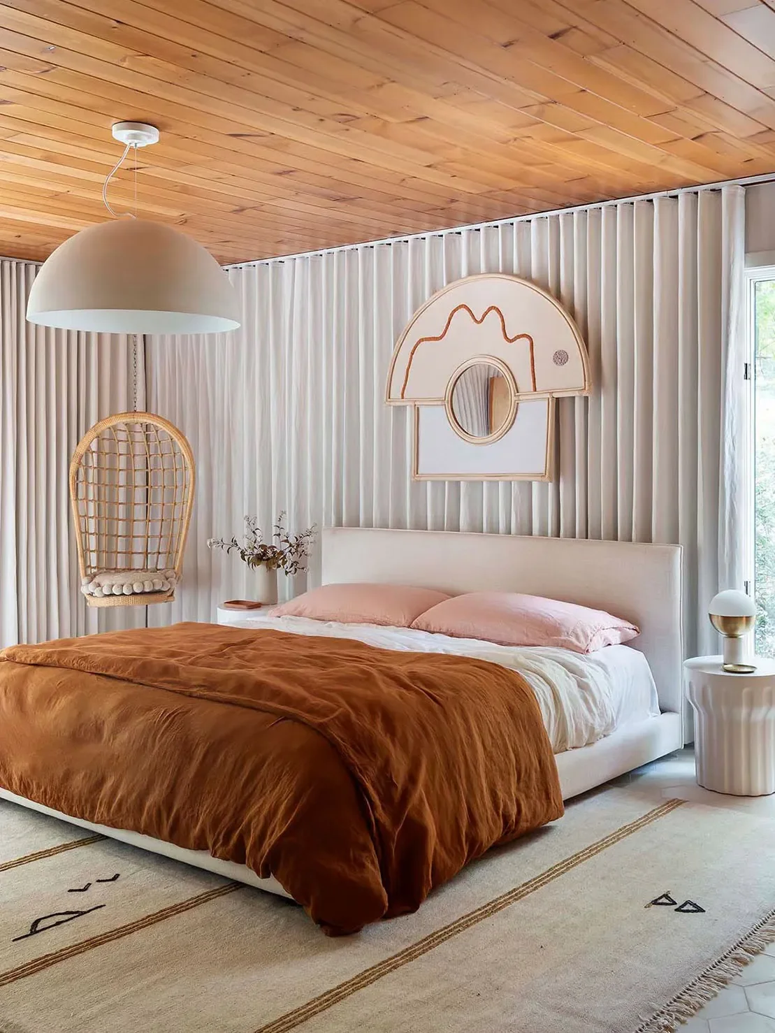 11 Designer-Approved Ways to Fill the Empty Space Above Your Bed