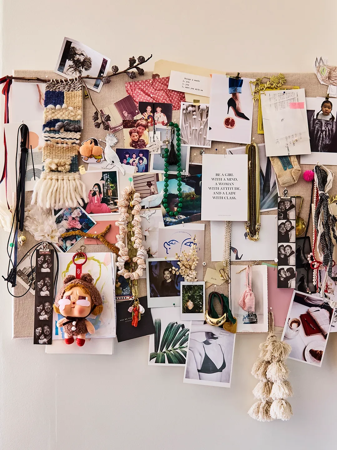 A Modular IKEA Wardrobe Keeps This Fashion Influencer’s ‘Cloffice’ in Order