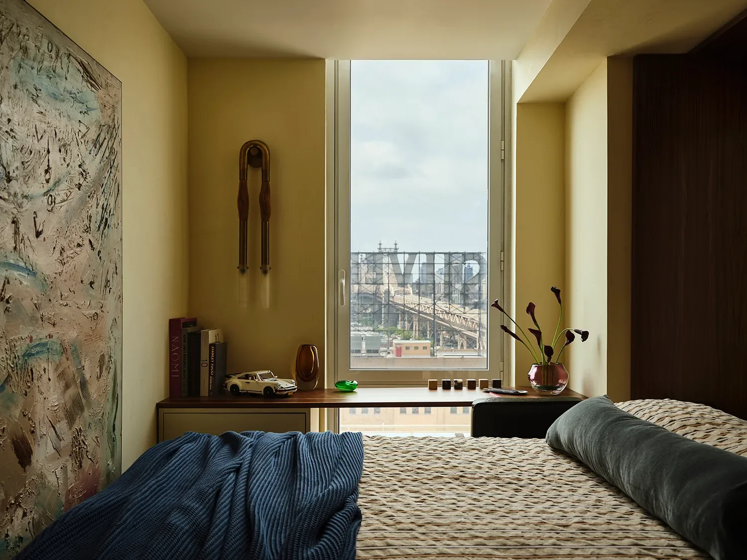 Designers Are Editing Bed Styling Down to a Single Sculptural Pillow