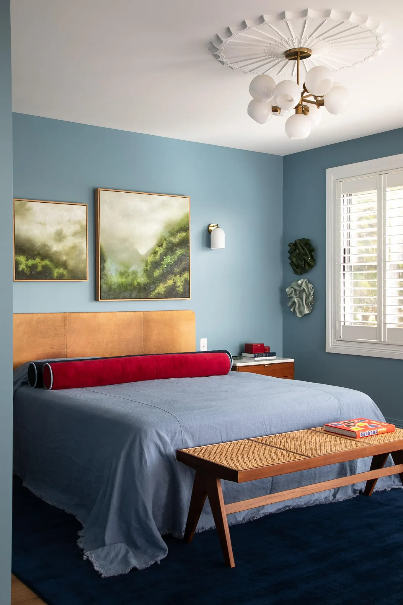 Designers Are Editing Bed Styling Down to a Single Sculptural Pillow