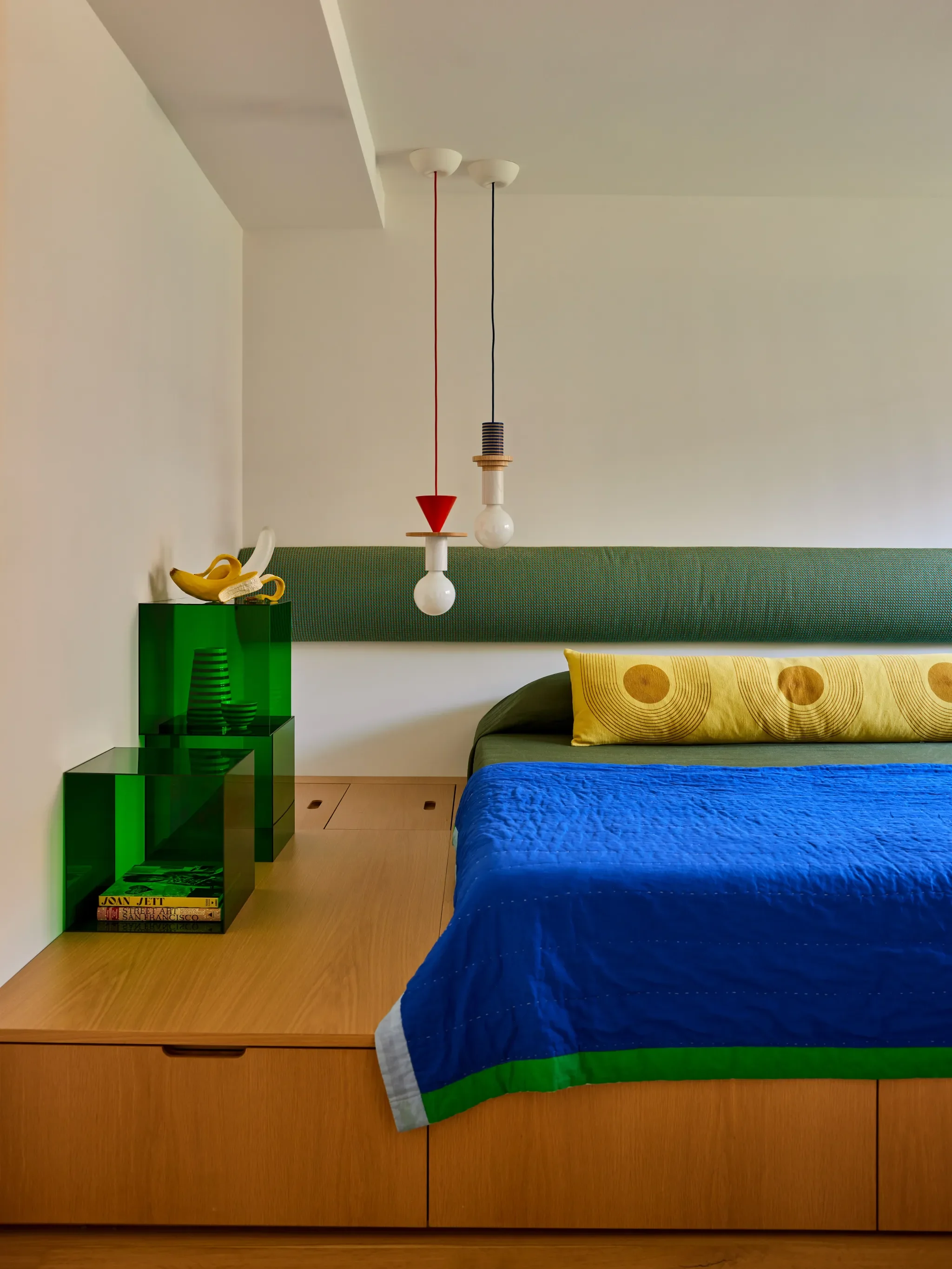 Designers Are Editing Bed Styling Down to a Single Sculptural Pillow