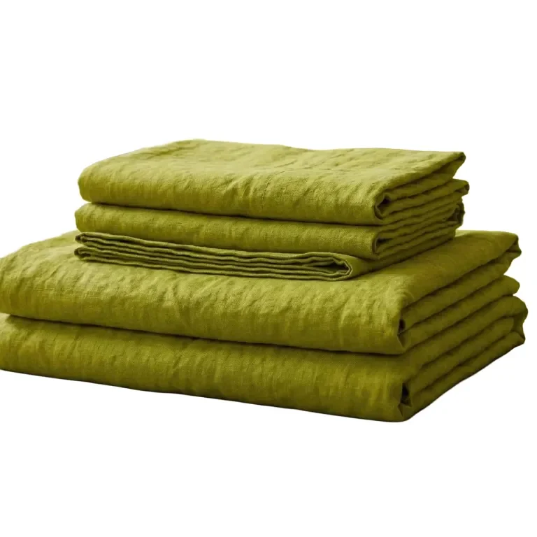 The Three-Color Formula Dominating Bed Styling in 2026