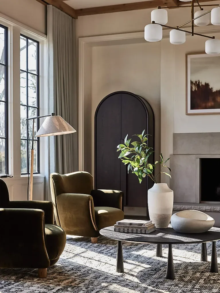 This Designer’s Cozy-Bedroom Secret Isn’t the Sheets—It’s a Crate & Barrel Chair
