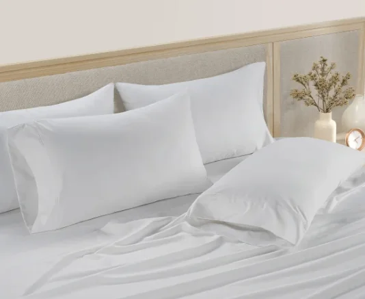What It’s Actually Like to Sleep on the Costco Sheets With 12K Reviews